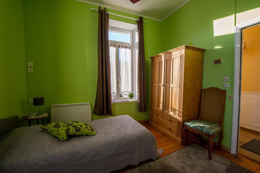 Gites Chateau Comblanchien Εξωτερικό φωτογραφία